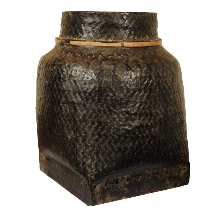 A 19th century Southeast Asian woven bamboo and black lacquered basket.

Pagoda Red Collection #:  CALP059


Keywords:  Basket, bowl, vessel, planter, basin, vase, urn