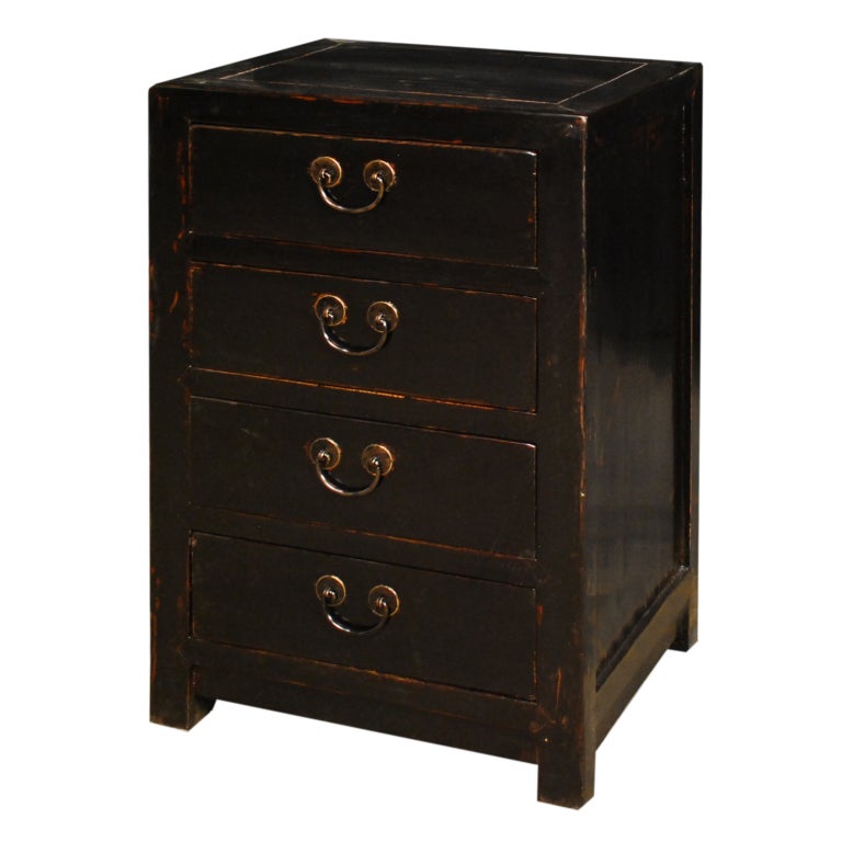 19th Century Chinese Four Drawer Chest In Excellent Condition In Chicago, IL