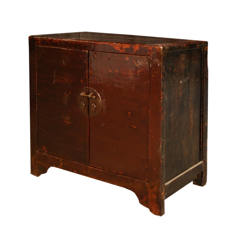 19th Century Chinese Cordovan Lacquered Chest In Excellent Condition In Chicago, IL