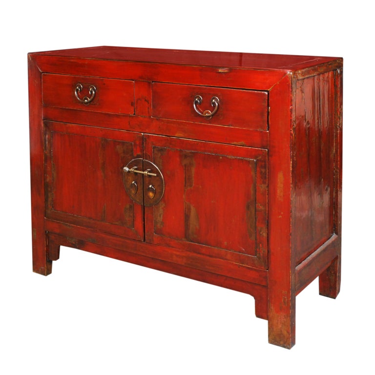 19th Century Chinese Red Lacquered Chest In Excellent Condition In Chicago, IL