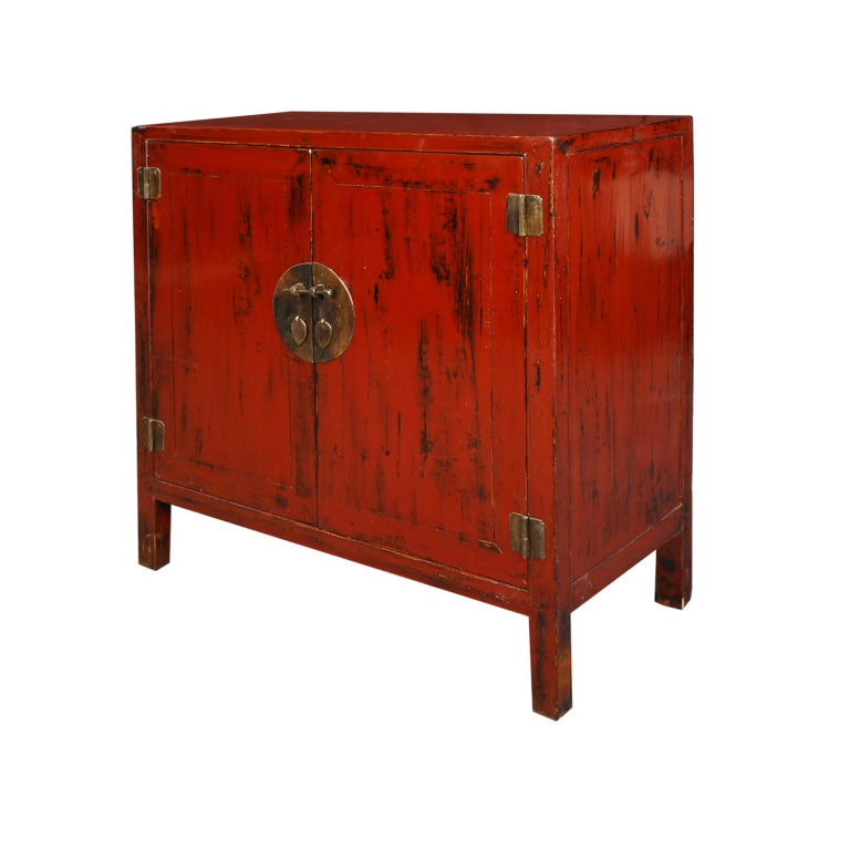 19th Century Chinese Red Lacquer Chest In Excellent Condition In Chicago, IL