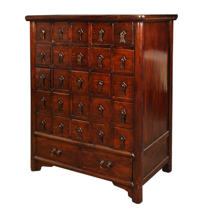 19th Century Chinese Apothecary Chest In Excellent Condition In Chicago, IL