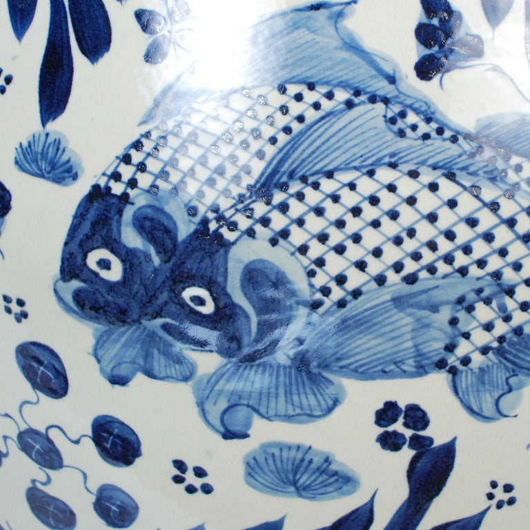 Blue and White Chinese Fish Bowl In Excellent Condition In Chicago, IL