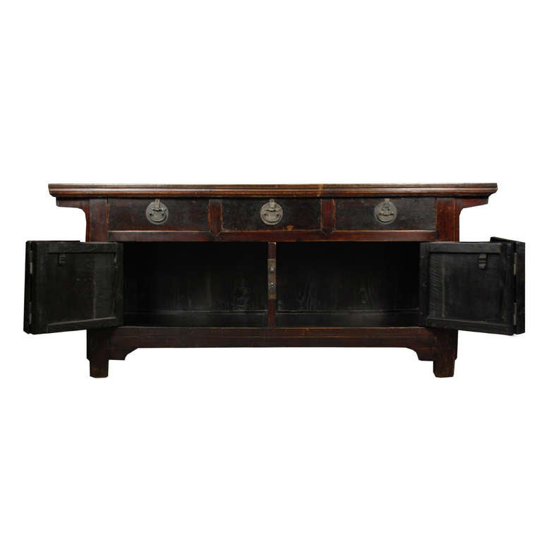 Early 20th Century Chinese Three Drawer Two Door Coffer In Excellent Condition In Chicago, IL