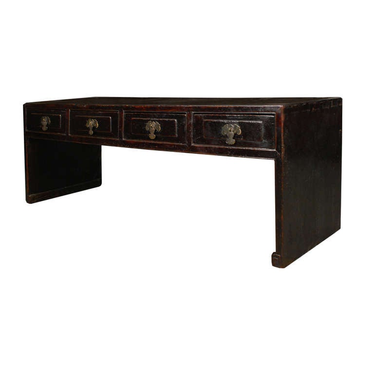 Early 20th Century Chinese Four-Drawer Low Ribbon Table In Excellent Condition In Chicago, IL