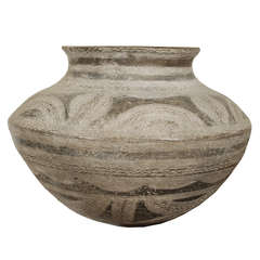 West African Makonde Grain Pot with Incised Pattern