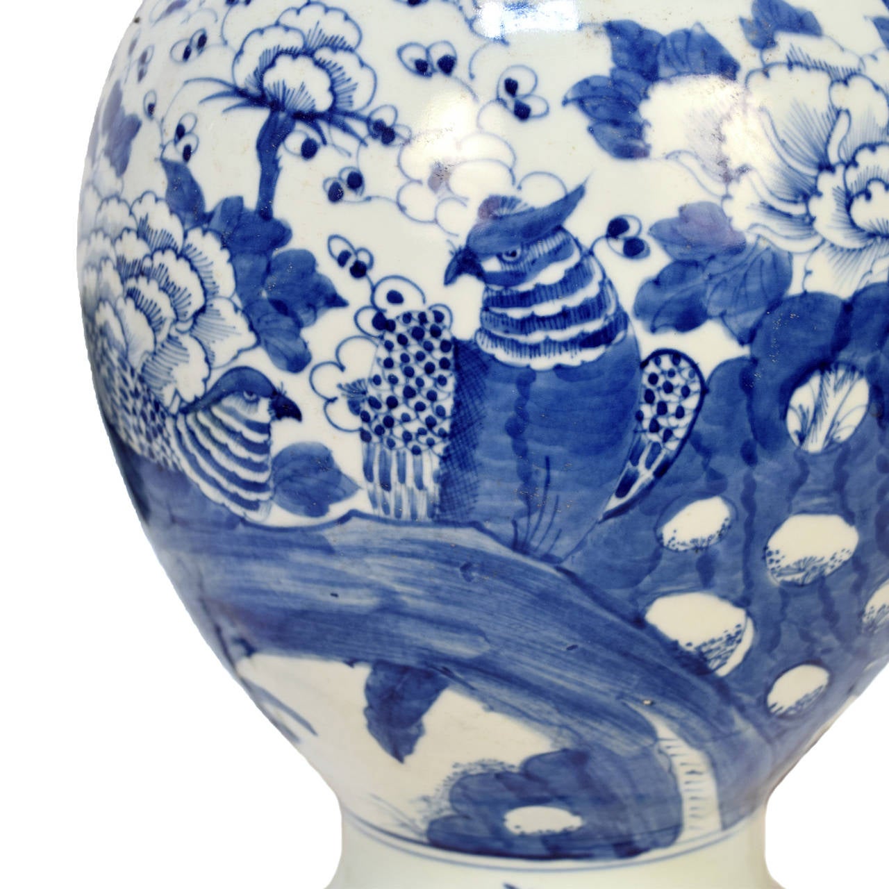 Blue and White Songbird Vase In Excellent Condition In Chicago, IL