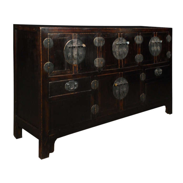 19th Century Chinese Two Drawer Eight Door Square Corner Coffer In Excellent Condition In Chicago, IL