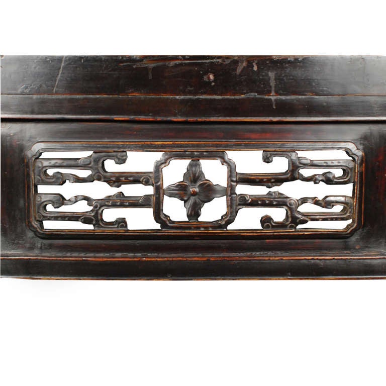 19th Century Chinese Black Lacquer Altar Table In Excellent Condition In Chicago, IL