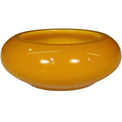 Early 20th Century Chinese Goldenrod Peking Glass Bowl