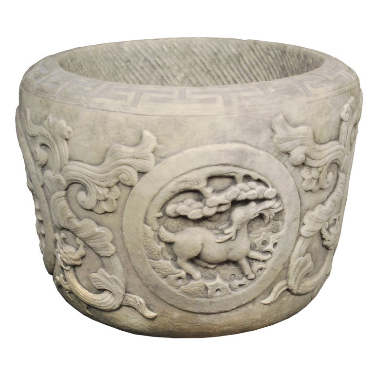 19th Century Chinese Imperial Dragon Basin In Excellent Condition In Chicago, IL