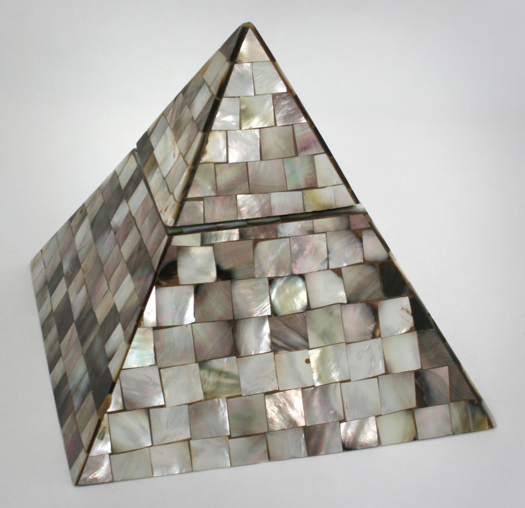 Pyramidal Mother of Pearl Box 1