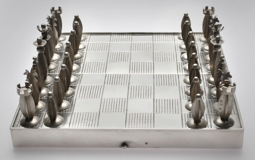 Mid-20th Century Art Deco Polish Silver Traveling Chess Set For Sale