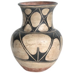 Antique Kewa ( Santa Domingo)  Pueblo Black on Cream Jar