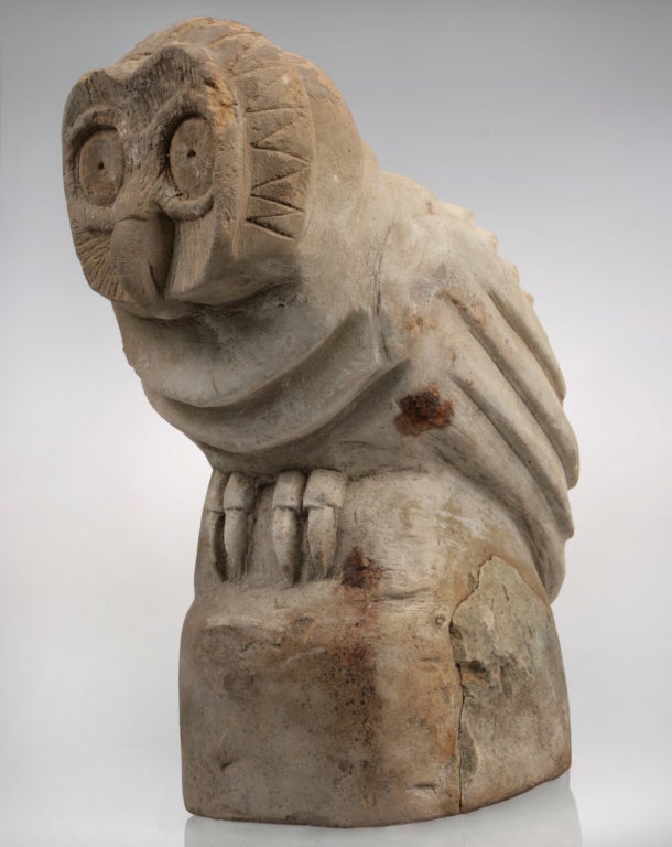 Large Carved Stone American Indian  Owl Effigy Pipe In Excellent Condition In Chicago, IL
