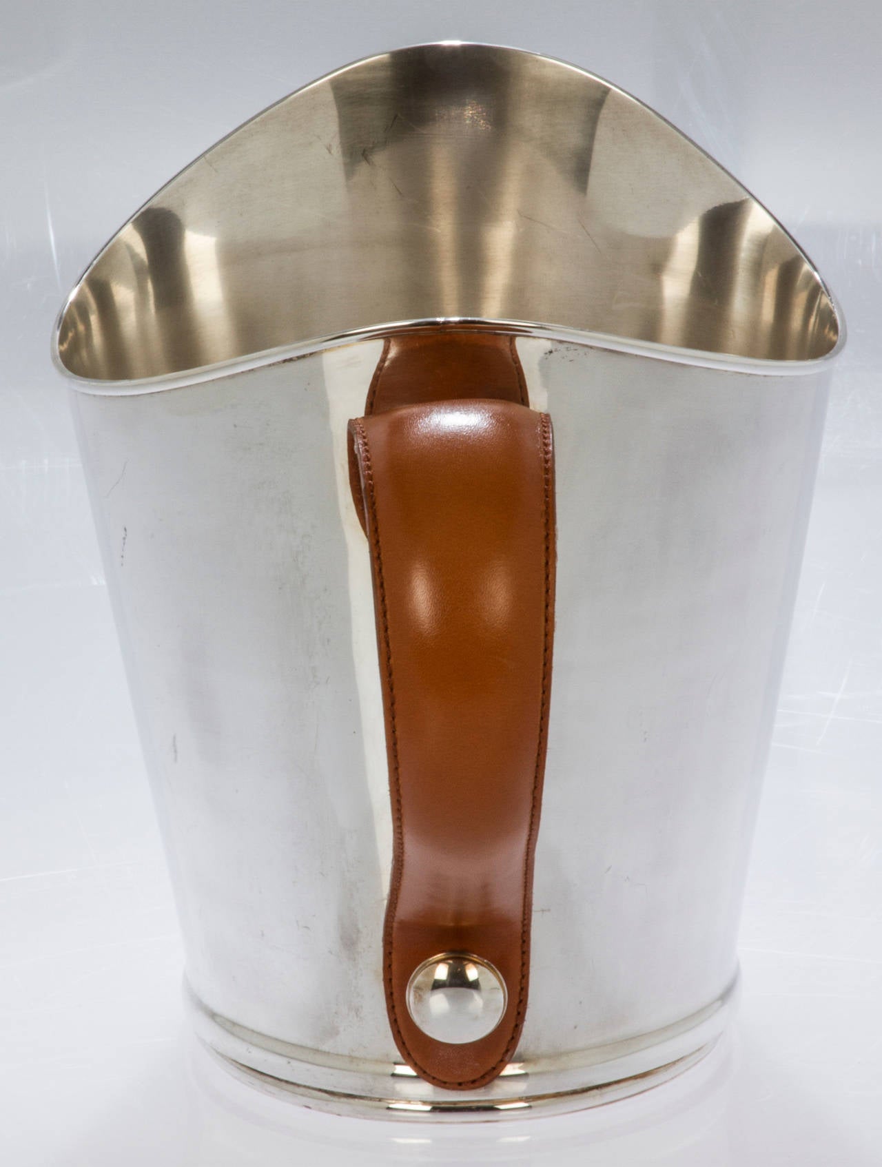 Champagne Bucket with Leather Handle In Excellent Condition In Chicago, IL