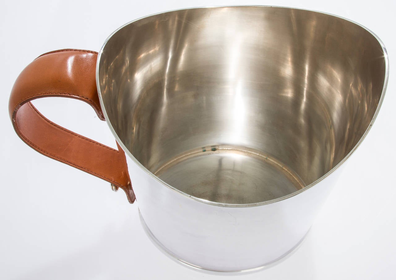 Champagne Bucket with Leather Handle 1
