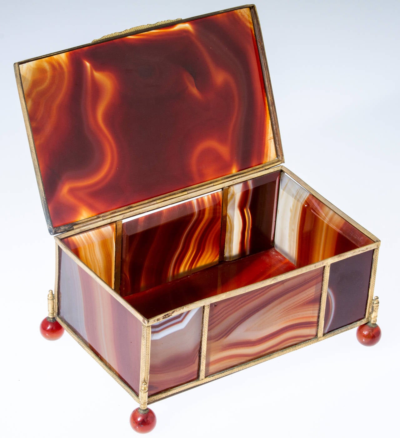 Large Agate Box with Bronze Dore Fittings 1