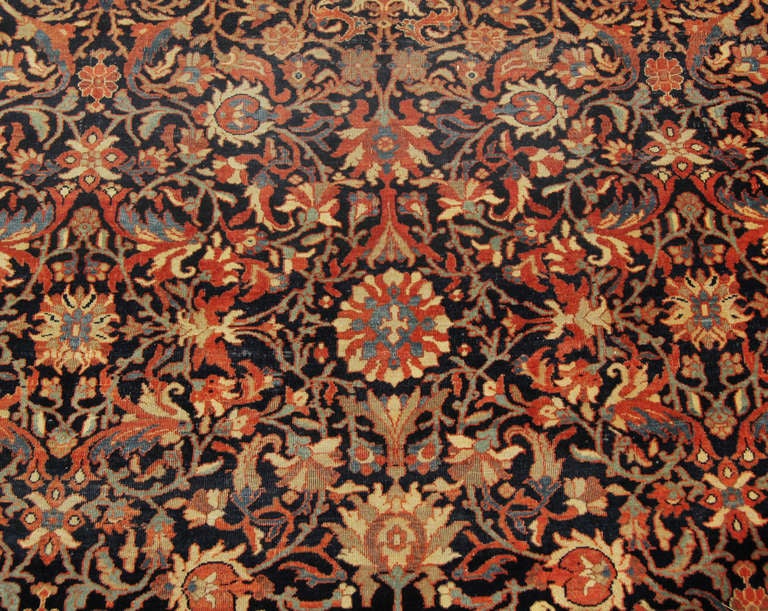 This is a  beautiful and very finely woven Persian carpet from the period 1890-1910. It has a an unusual border.
Measuring 9' 8