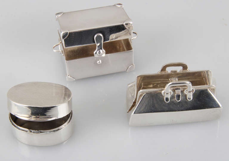 Collection of Seven Sterling Silver Pillboxes Gucci, Tiffany In Good Condition In Chicago, IL