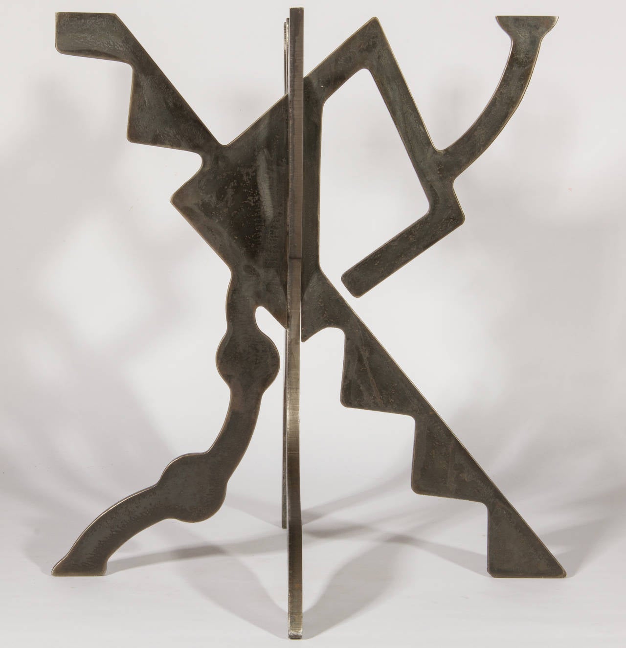 Pucci De Rossi Sculptural Table For Sale 1
