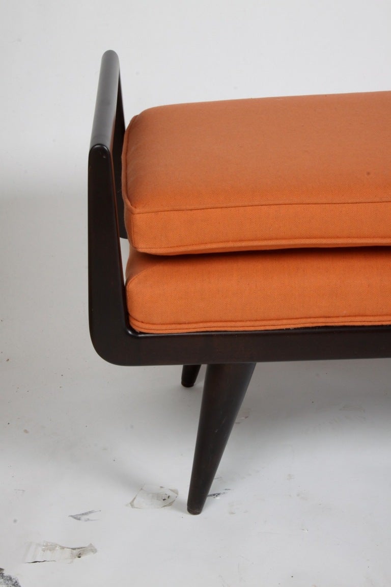 Mid-Century Modern mahogany bench with burnt orange upholstery  In Excellent Condition In St. Louis, MO