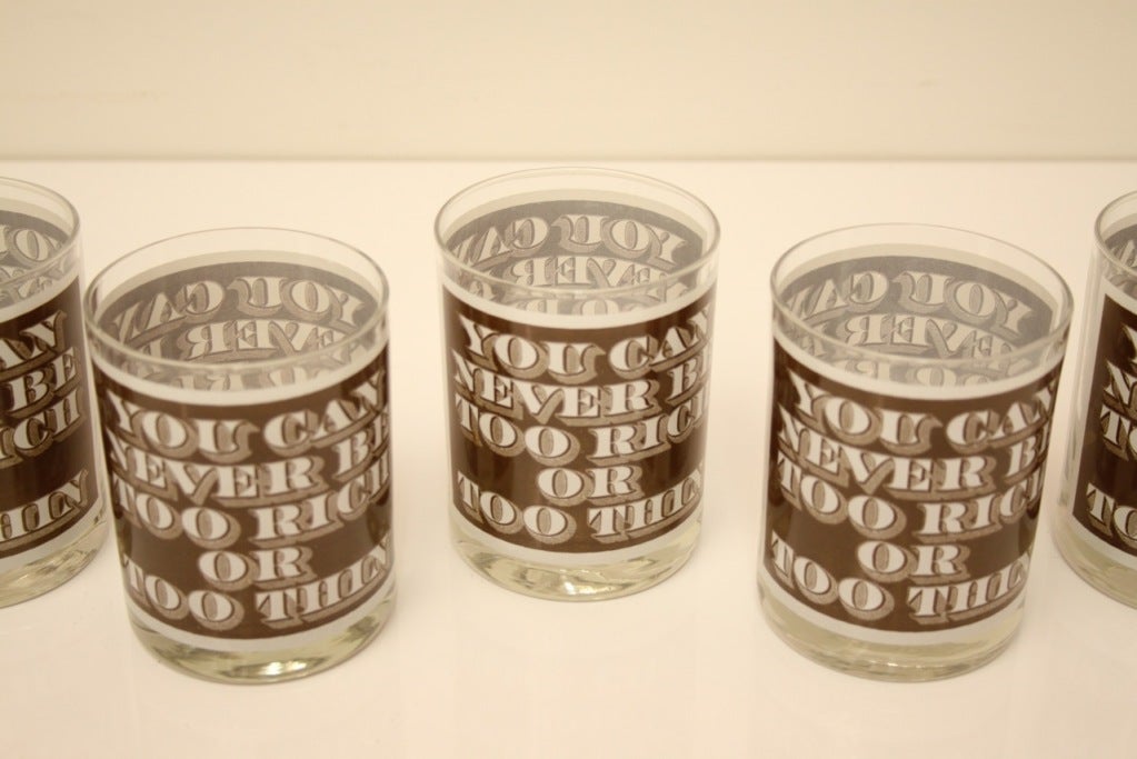 Dorothy Thorpe Crystal cocktail glasses with silk screen of 