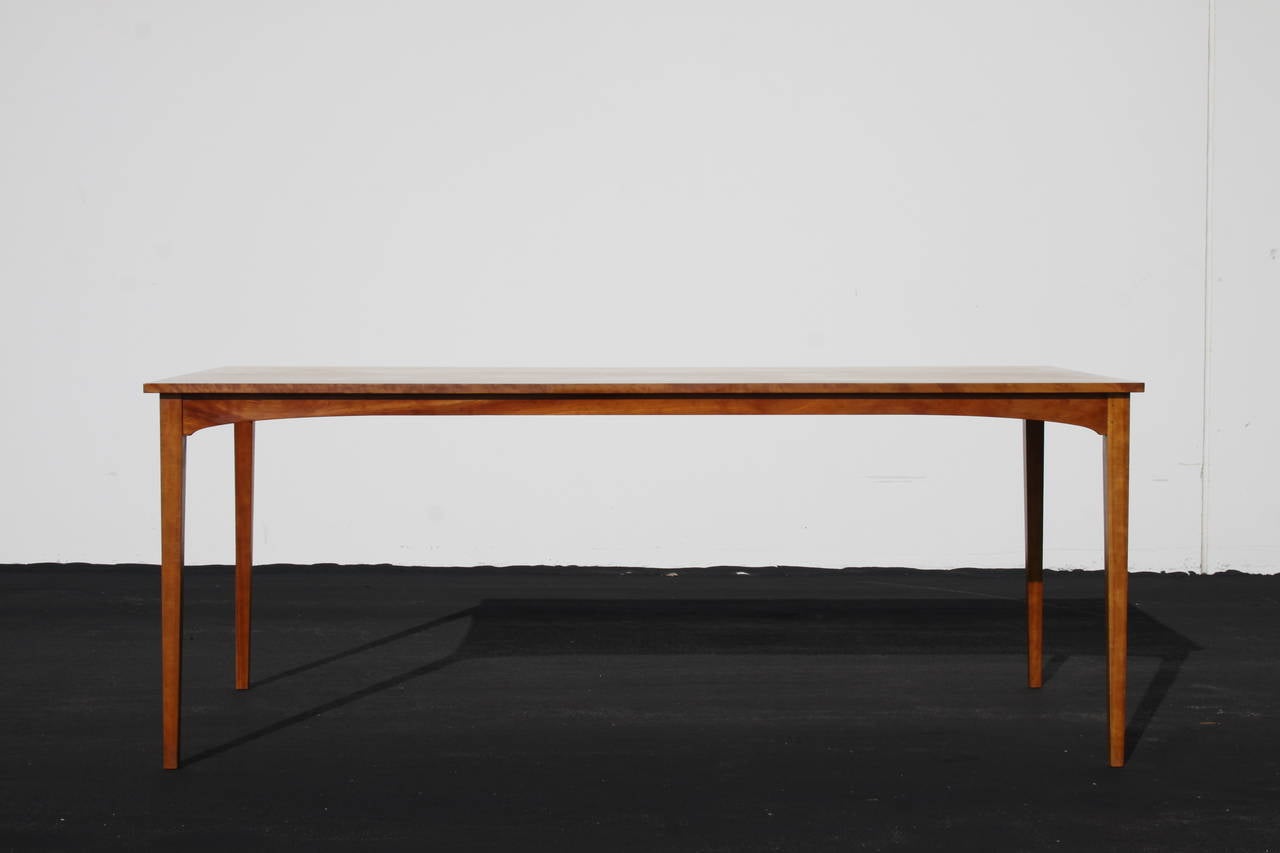 thomas moser dining table