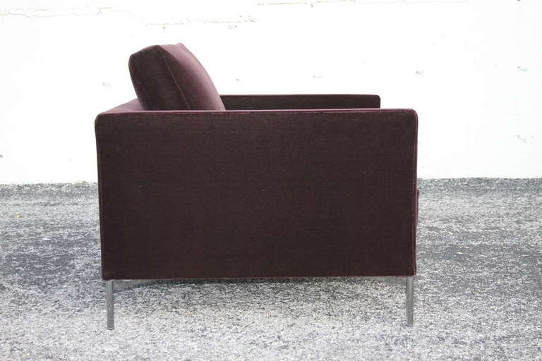 Pair of Knoll Divina lounge chairs by Piero Lissoni In Good Condition In St. Louis, MO