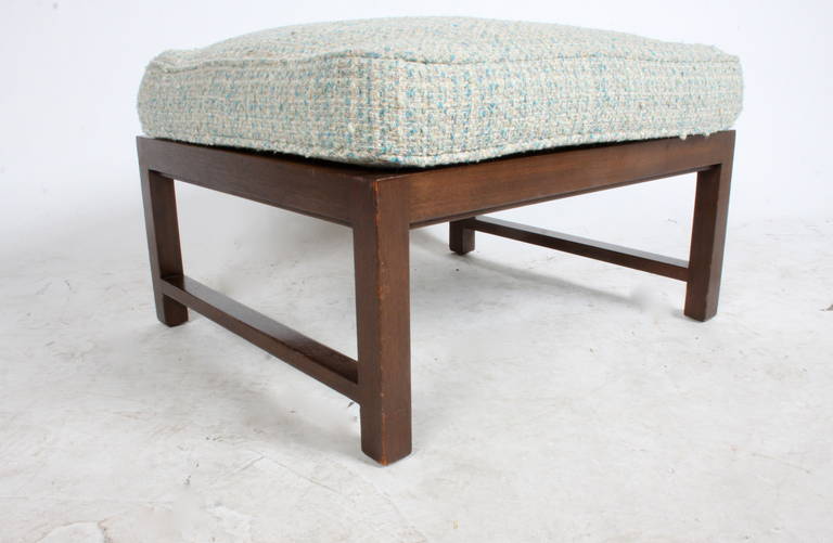 Edward Wormley for Dunbar ottoman In Good Condition In St. Louis, MO