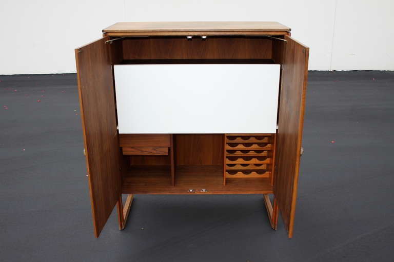 jens risom cabinet