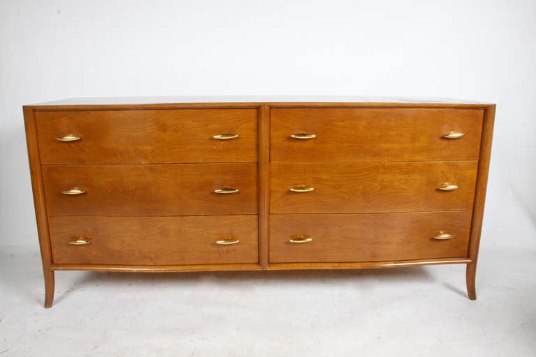 Rare Gibbings 6 drawer dresser for Widdicomb, walnut subtle serpentine form with splayed legs & elegant 24 kt gold porcelain hardware
