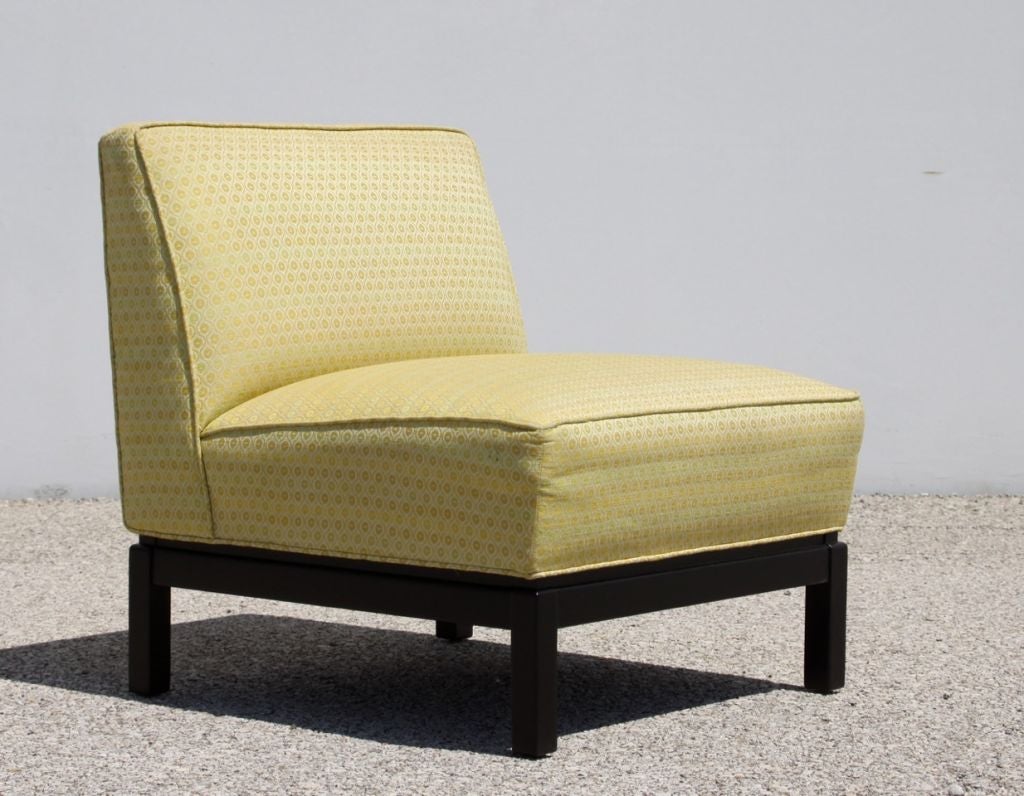 Pair of Mid-Century Modern Slipper Chairs with Ebony Bases  1