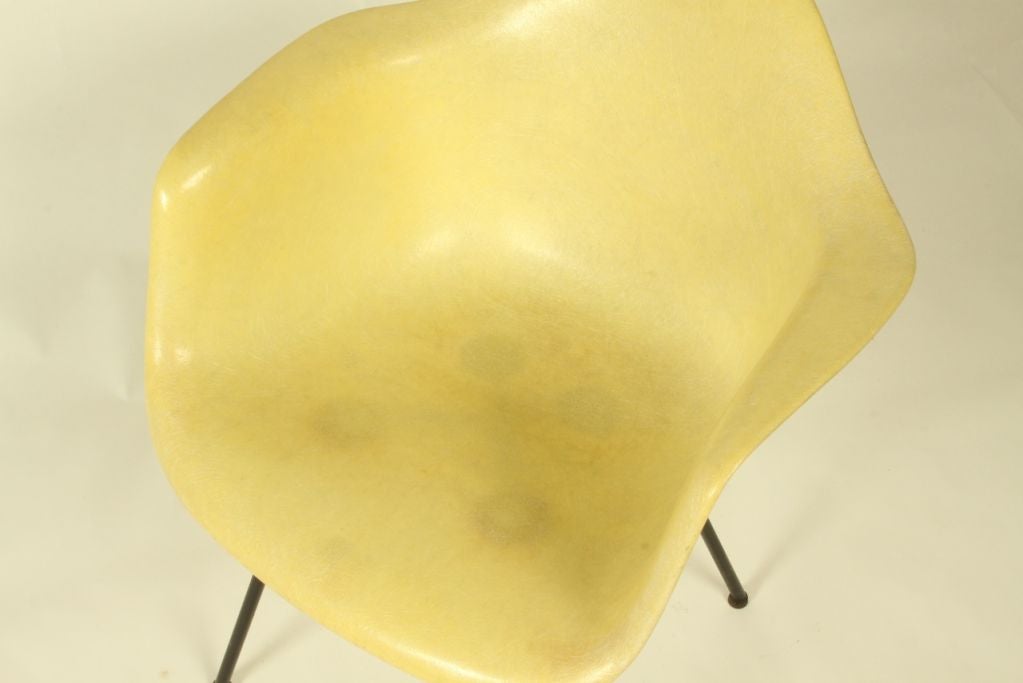 Mid-20th Century Eames Zenith Shell Armchair