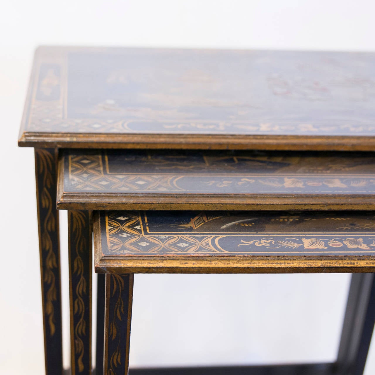 Victorian Set of Three Chinoiserie Nesting Tables, circa 1870 For Sale