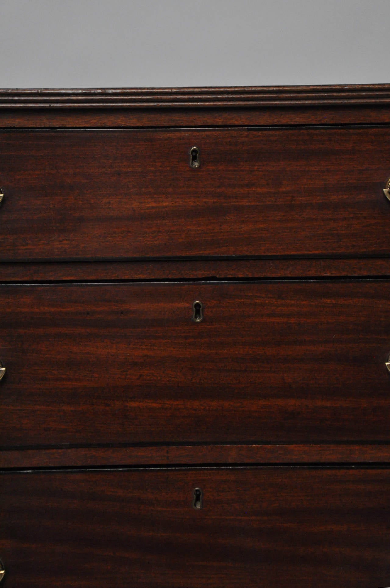 George III Mahogany Chest of Drawers, Early 19th Century For Sale 2