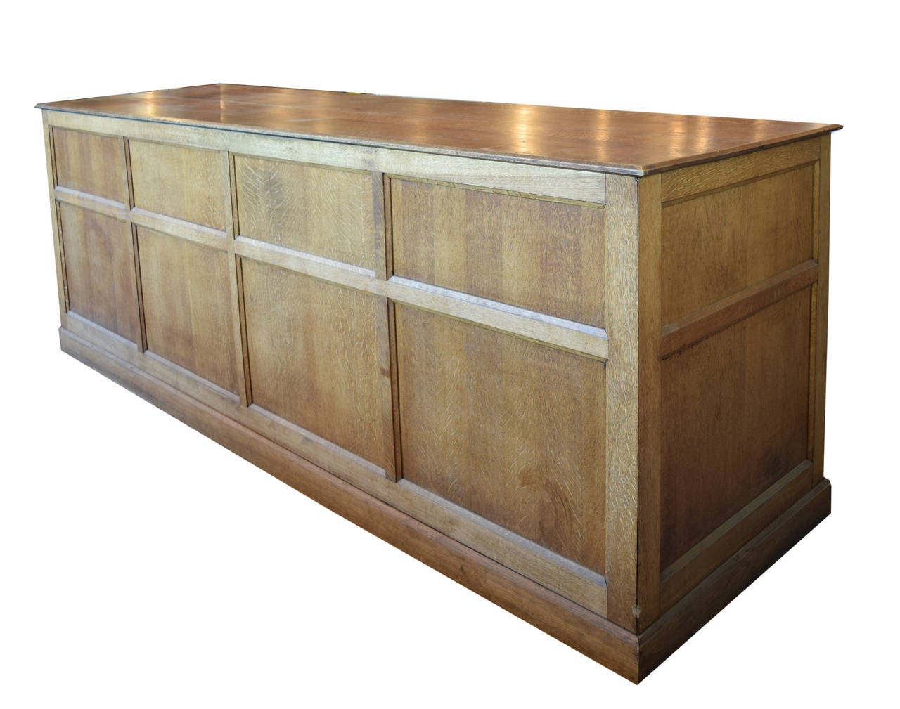 Store Counter with Drawers In Good Condition In Chicago, IL