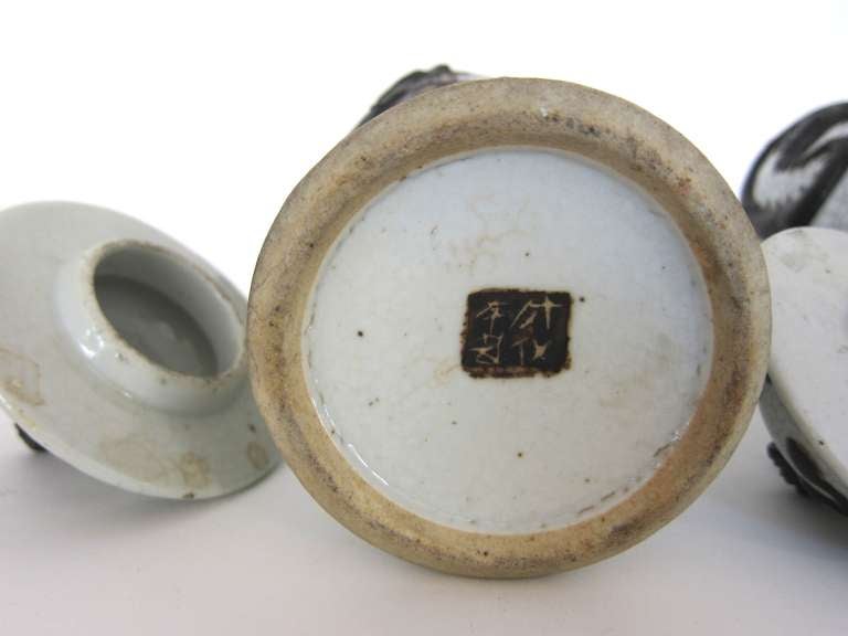 Pair of Qing Dyansty Chinese Crackle Glazed Dragon Vases with Lids 1