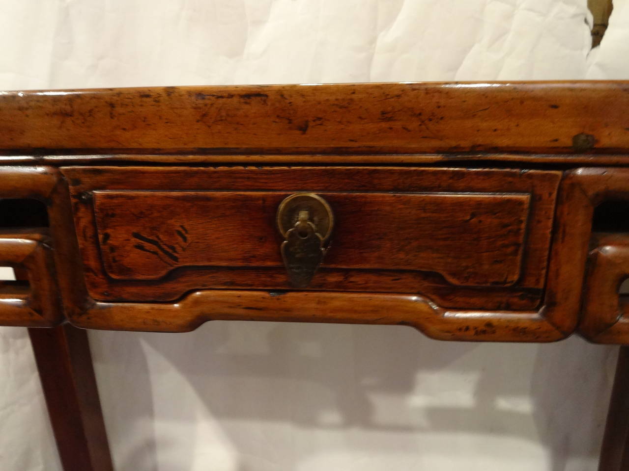 Small Chinese Altar Table In Excellent Condition In Sarasota, FL