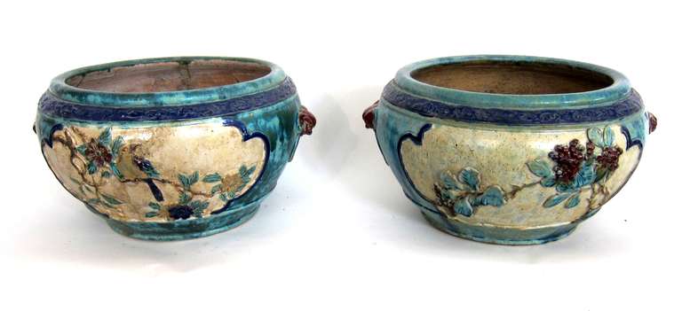 Pair of Chinese Planters with Floral Designs In Excellent Condition In Sarasota, FL