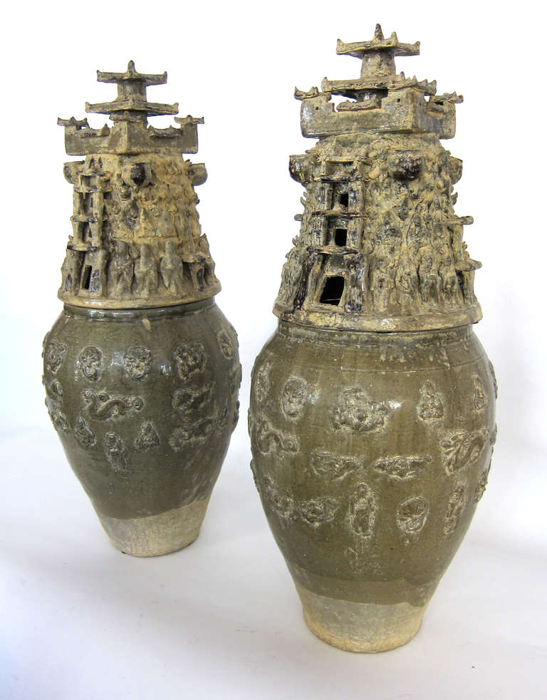 Pair Of Rare Han Dynasty Chinese Urns In Excellent Condition In Sarasota, FL