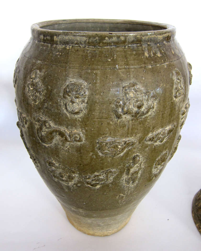 Pair Of Rare Han Dynasty Chinese Urns 1