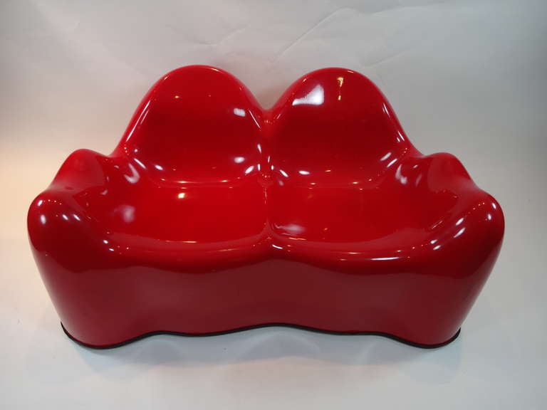 This is a very special piece as less than 50 were made!  Wendell Castle Molar Group made of gel-coated fiberglass rubber This work has been authenticated by Wendell Castle Literture: Wendell Castle Wandering Forms-Works from 1959-1979 Gordon, ppg