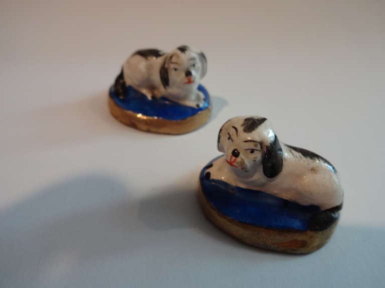Pair Staffordshire Mini Spaniels Statues In Excellent Condition In Sarasota, FL