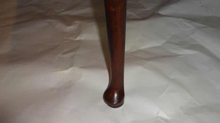 Baker Mahogany Four-Drawer Desk with Queen Anne Legs 1