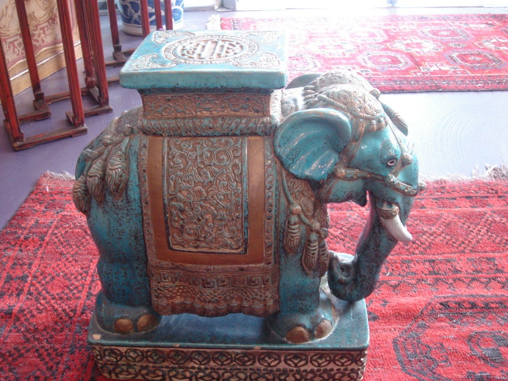 Pair of Elephant Stands/ Coffee Table In Excellent Condition In Sarasota, FL