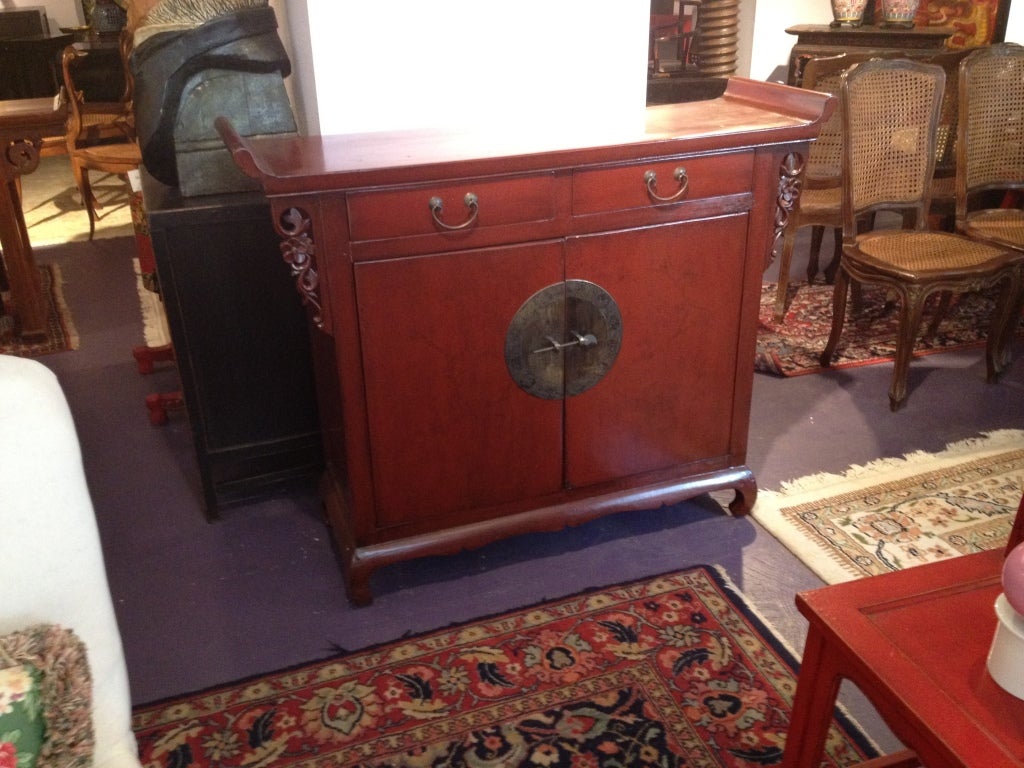 Chinese Red Lacquered Wedding Cabinet and Stand In Excellent Condition In Sarasota, FL