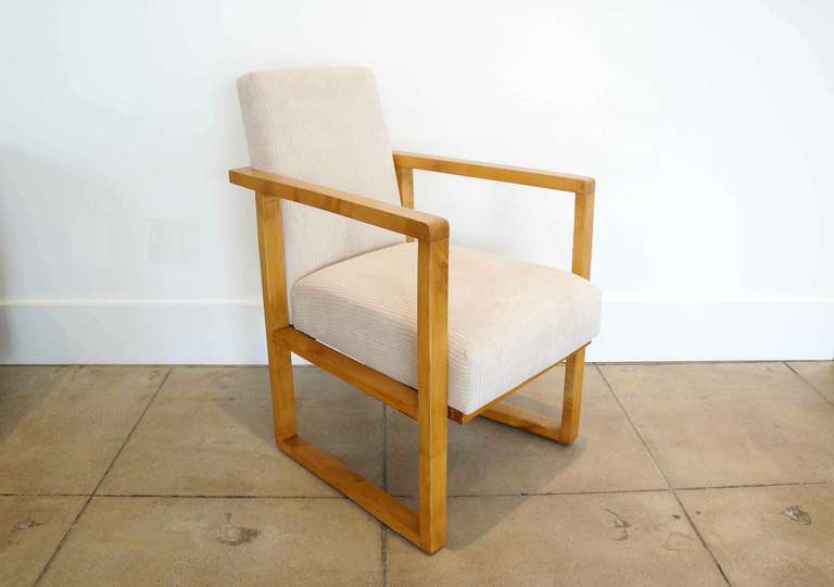 Pair of Modernist Armchairs In Good Condition In Los Angeles, CA