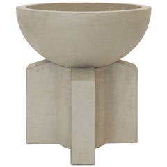 Californian III Cast Concrete Planter 4