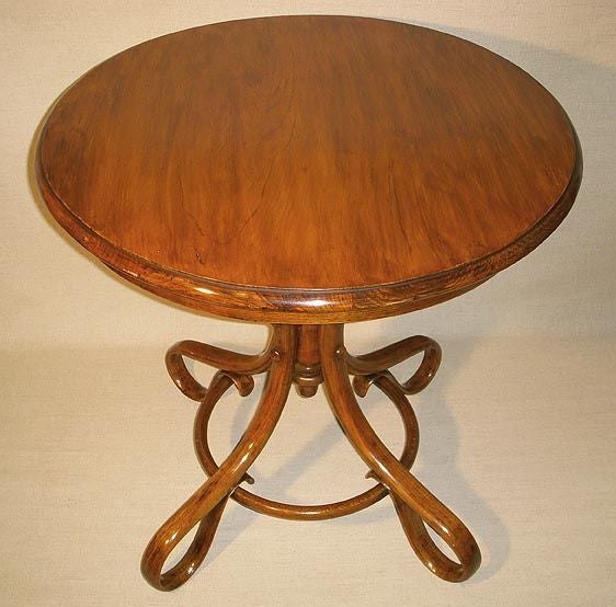 Austrian Beech Bentwood Circular Table, Thonet, Vienna, c. 1890